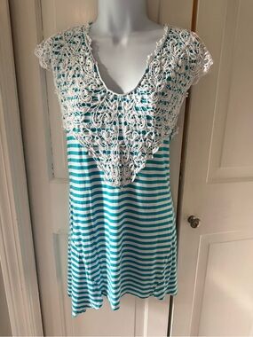 Christina Striped Sleeveless Top in White and Teal